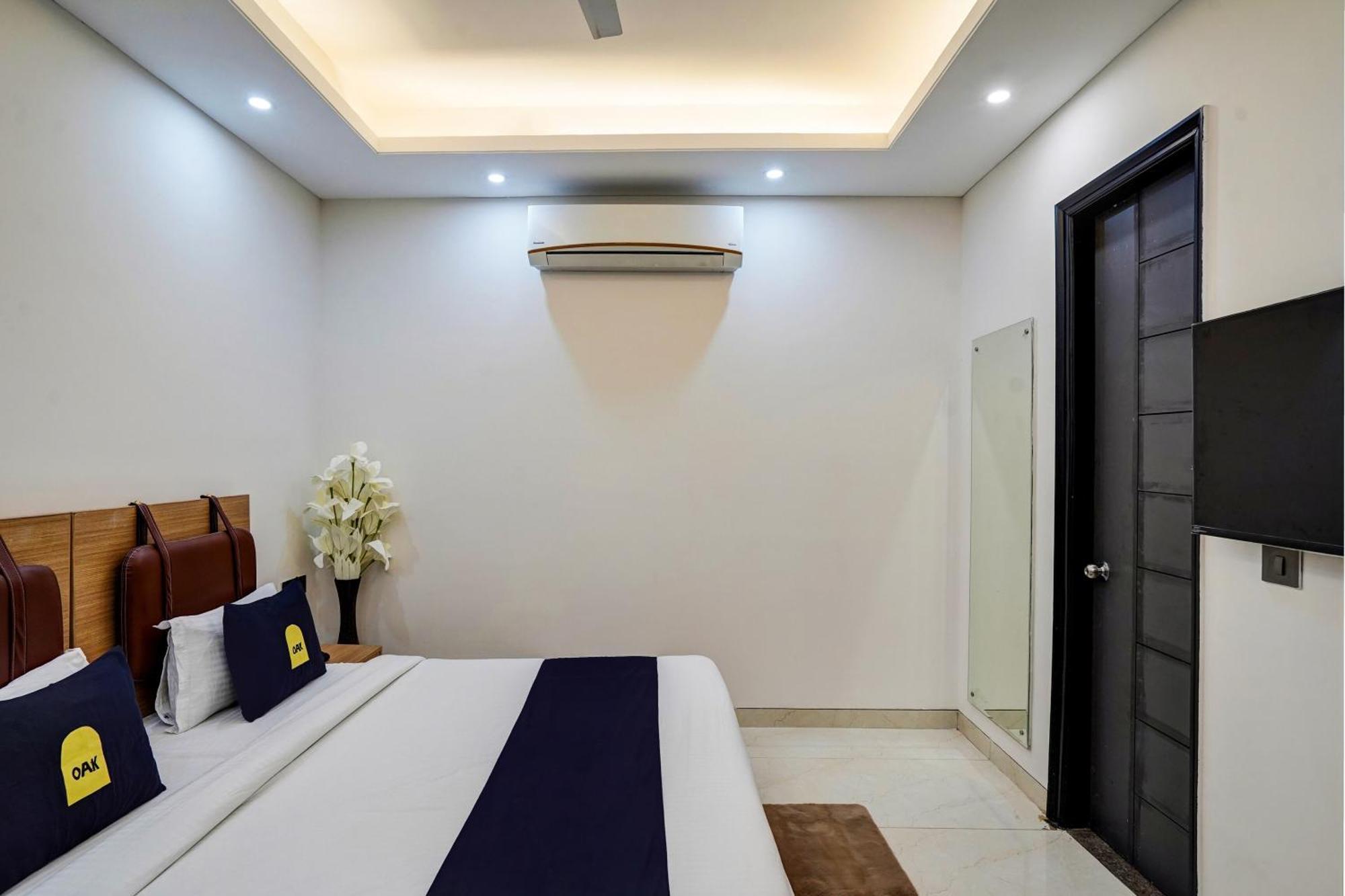 Hotel O Parkinn غورغاون المظهر الخارجي الصورة