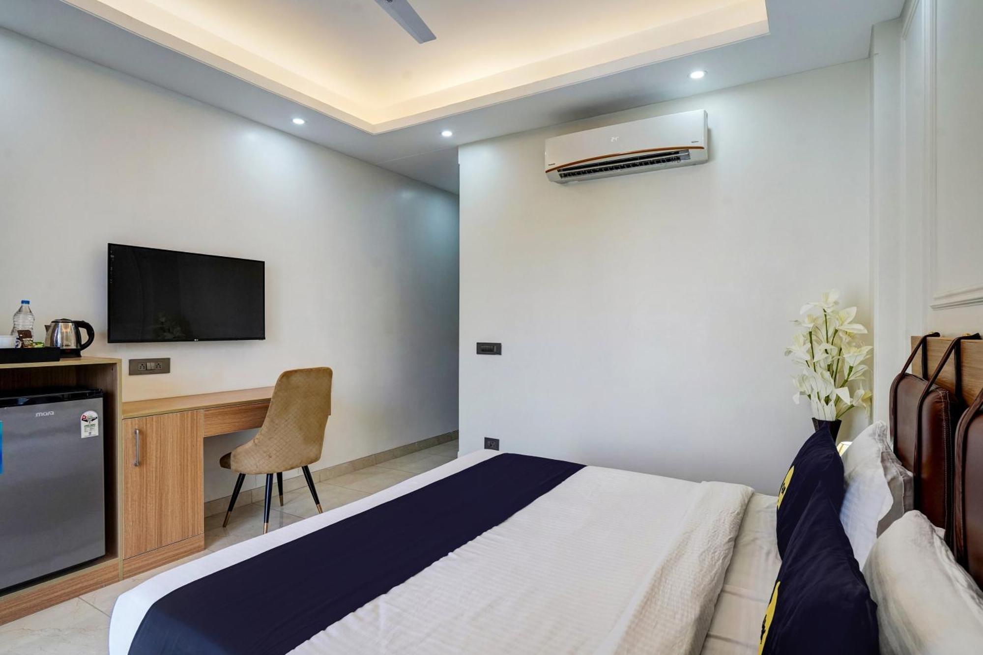 Hotel O Parkinn غورغاون المظهر الخارجي الصورة