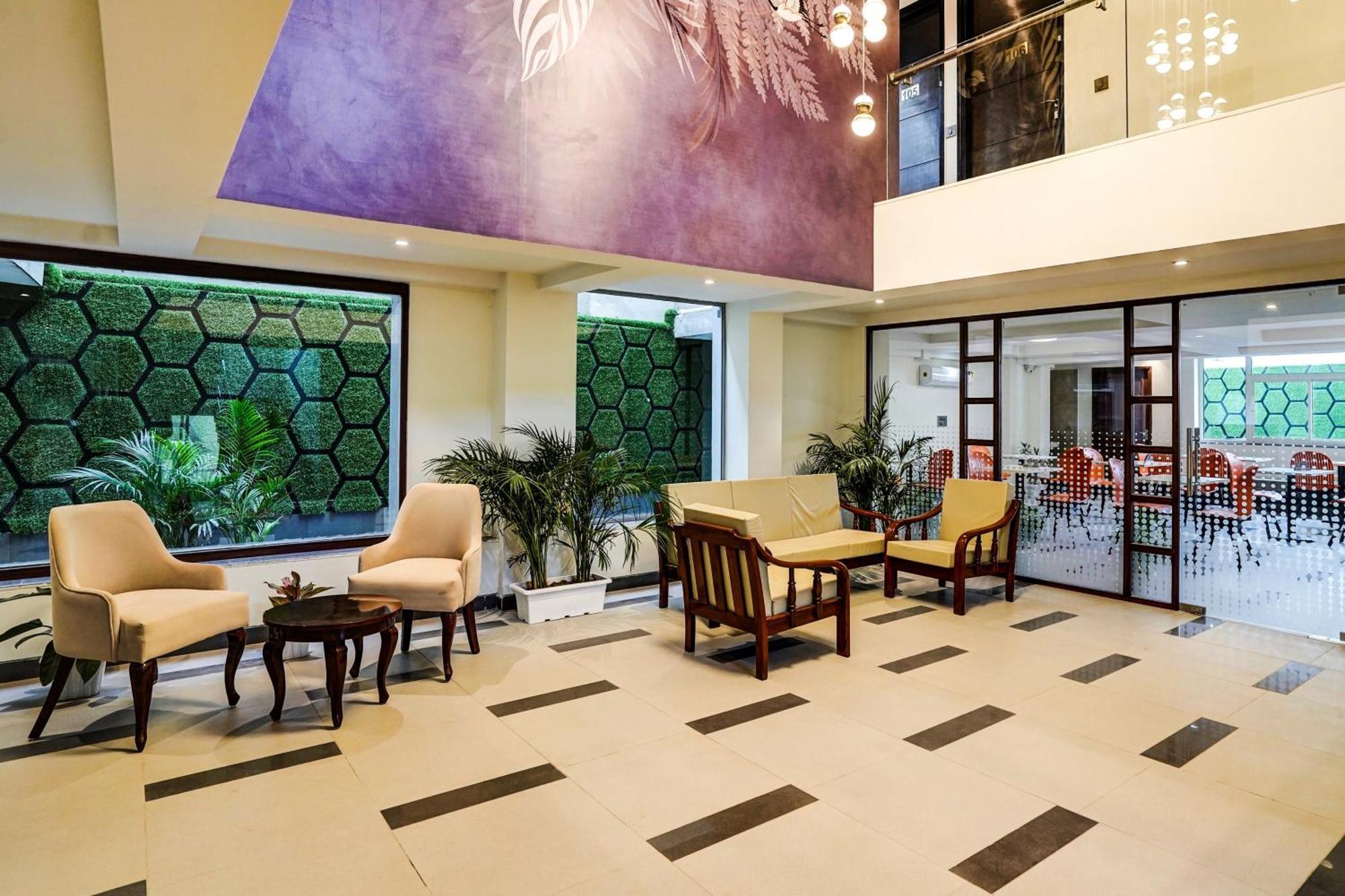 Hotel O Parkinn غورغاون المظهر الخارجي الصورة