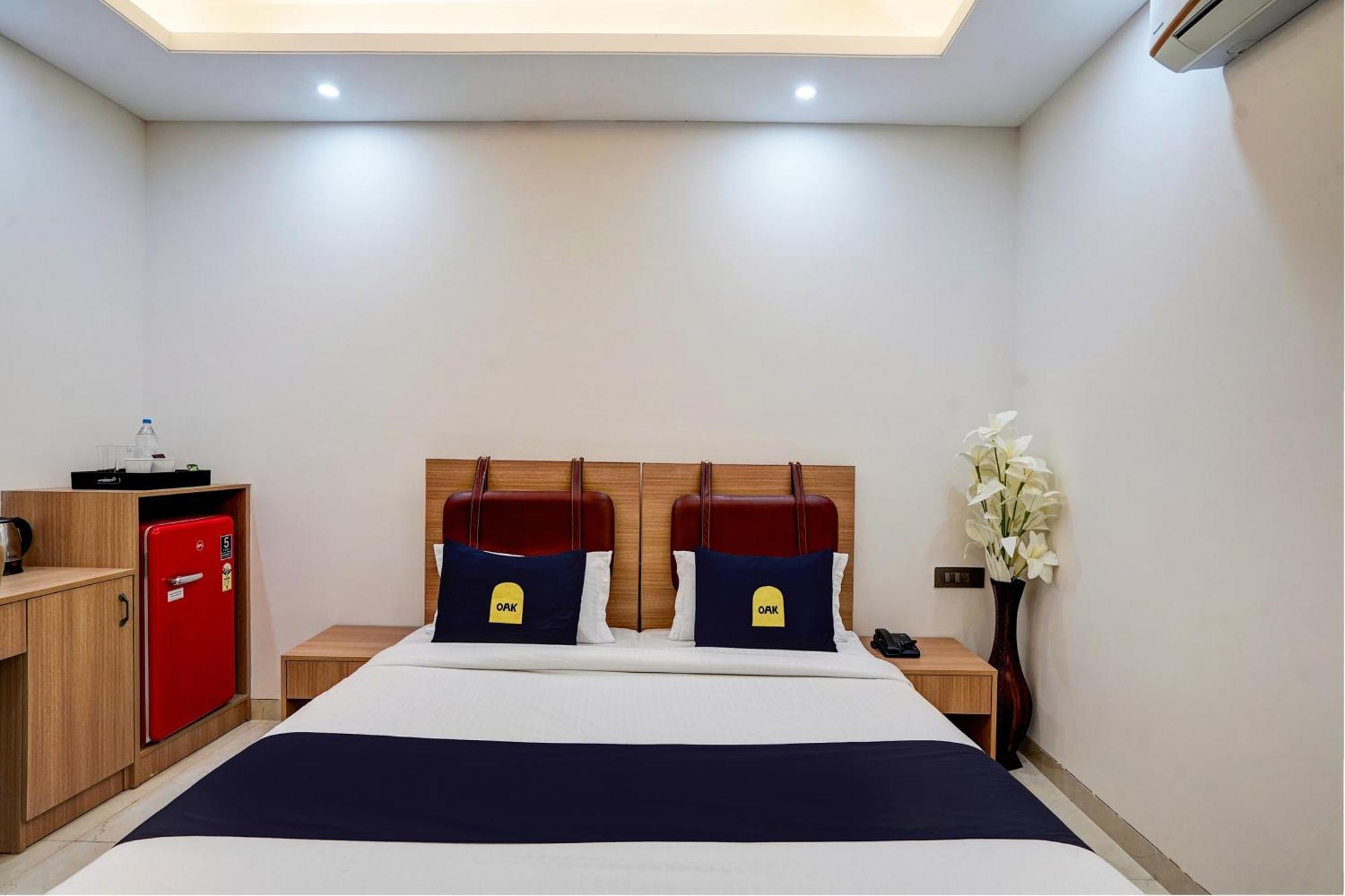 Hotel O Parkinn غورغاون المظهر الخارجي الصورة