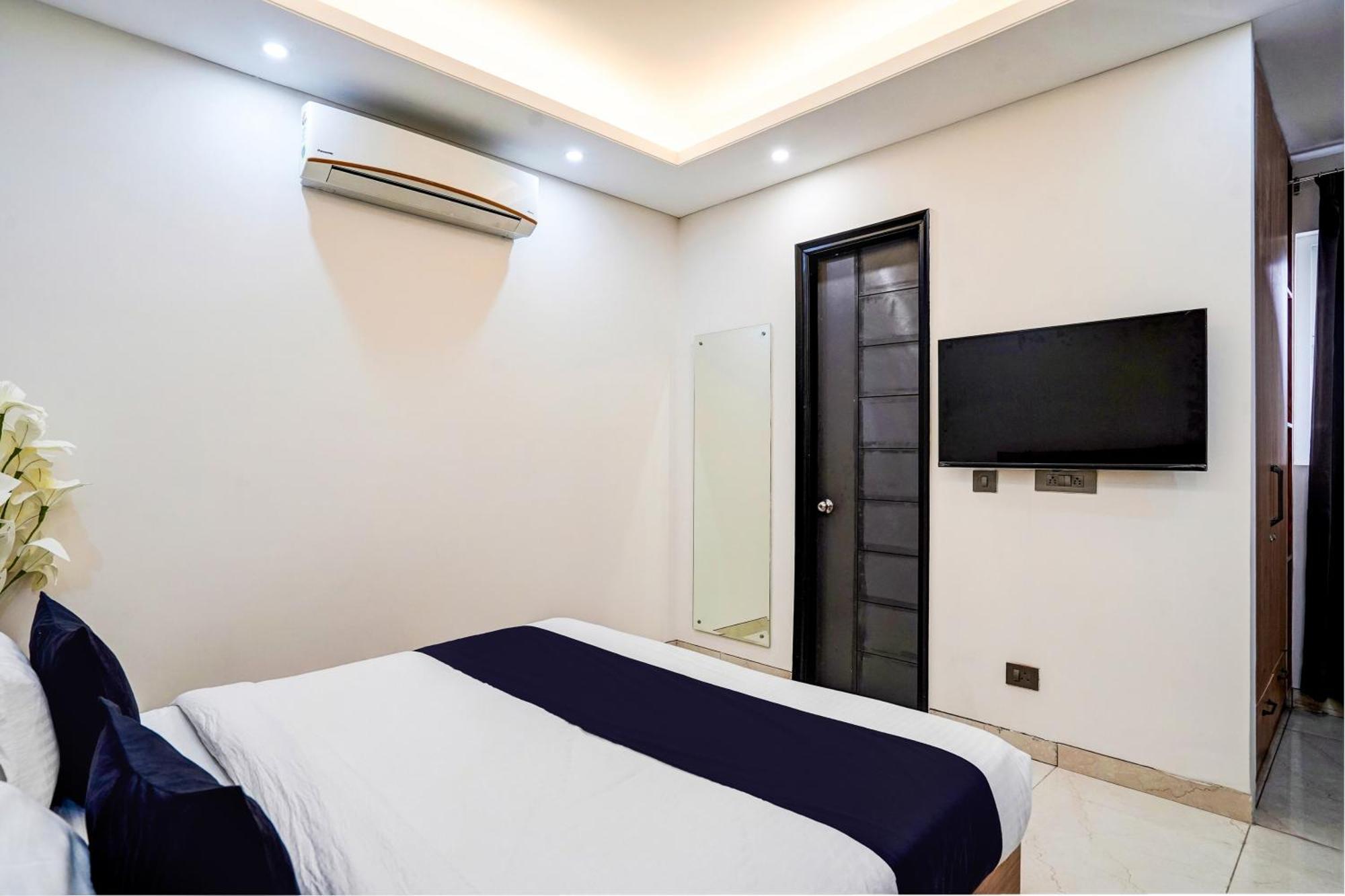 Hotel O Parkinn غورغاون المظهر الخارجي الصورة